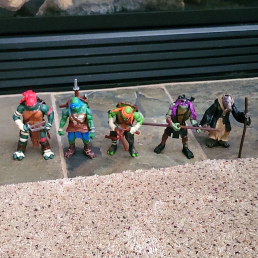 Ninja 🥷  Turtle 🐢  figurines with Splinter